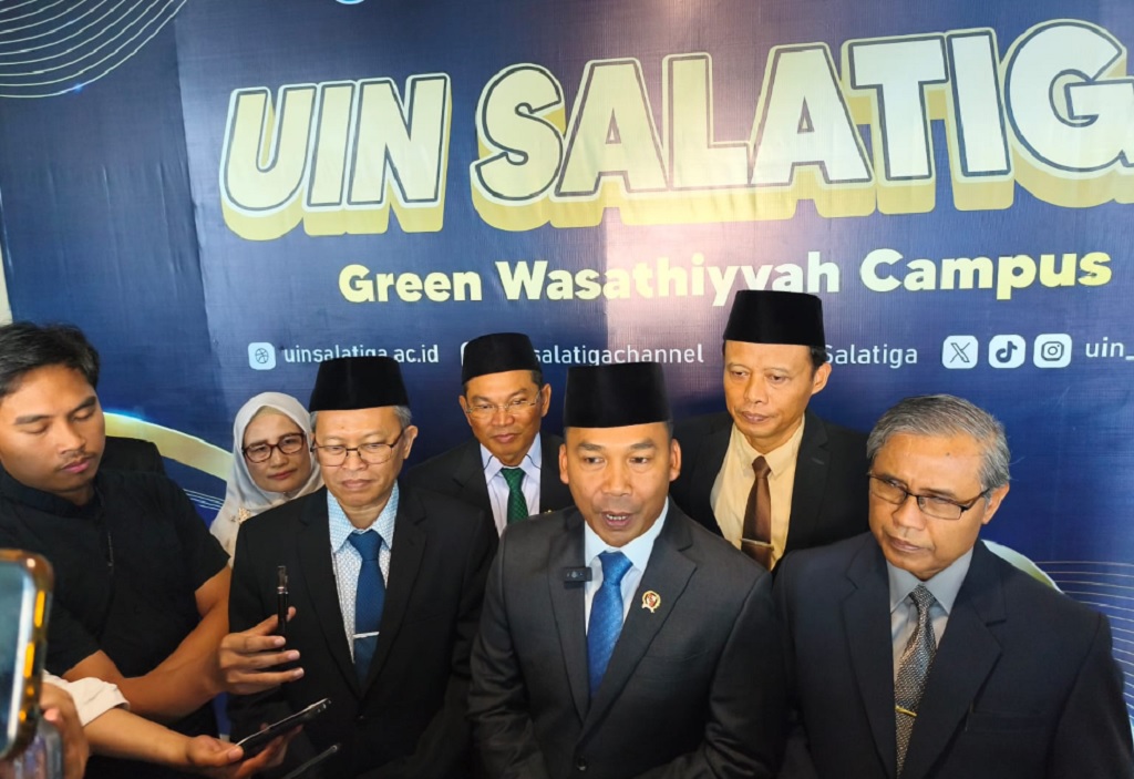 Menteri Wihaji Kukuhkan 3.167 Guru Profesional UIN Salatiga, Ini Pesannya