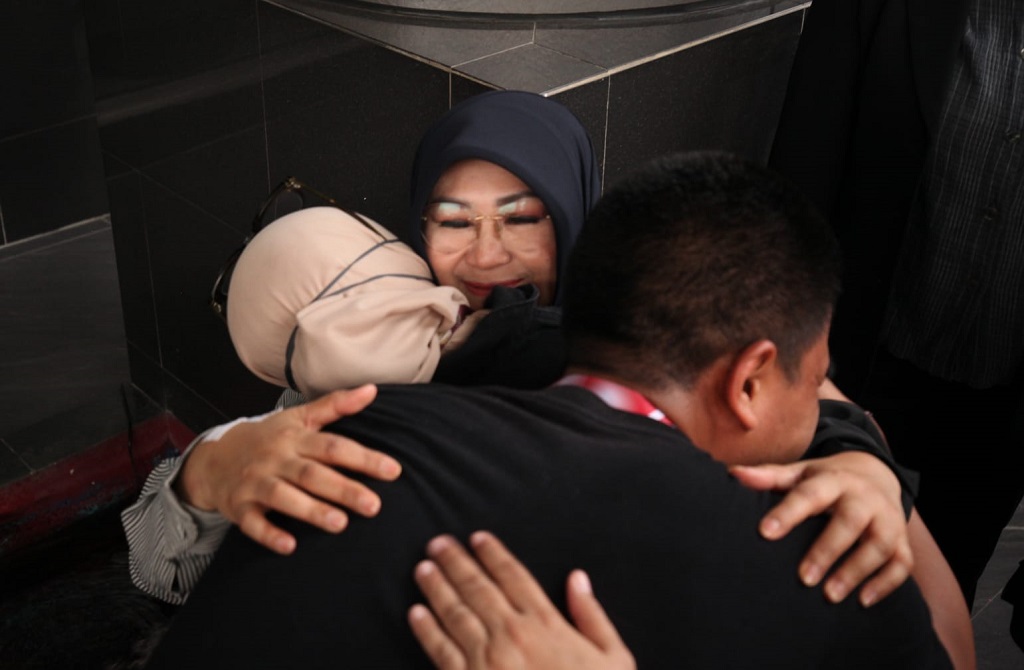 Dokter Tifa usai Penangguhan Penahanan Dikabulkan: Kebenaran Tidak Padam!