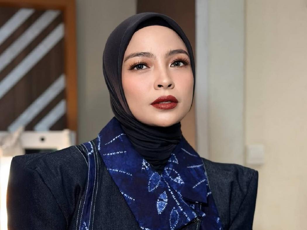 Tantri Kotak Kena Mental usai Ditipu Teman, Patah Hati dan Hilang Nafsu Makan