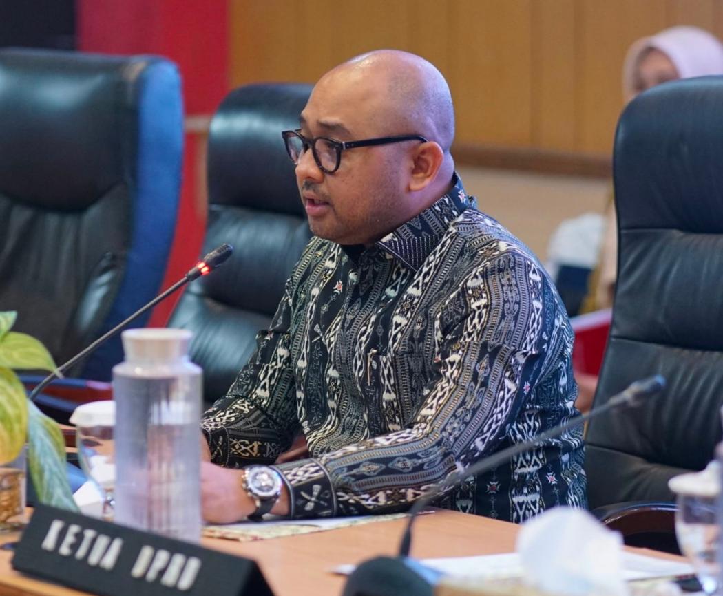 Tekan Anggaran Blangko KTP, Patrick Moenandar Dorong Pemkot Ambon Percepat Aktivasi IKD