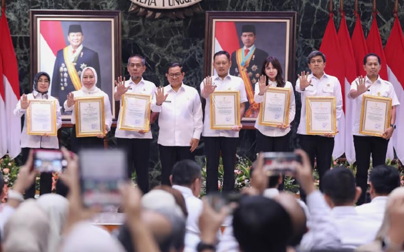 Kado HUT ke-499, Pemprov DKI Jakarta Terima 499 Sertifikat Hak Pakai Senilai Rp22,2 Triliun