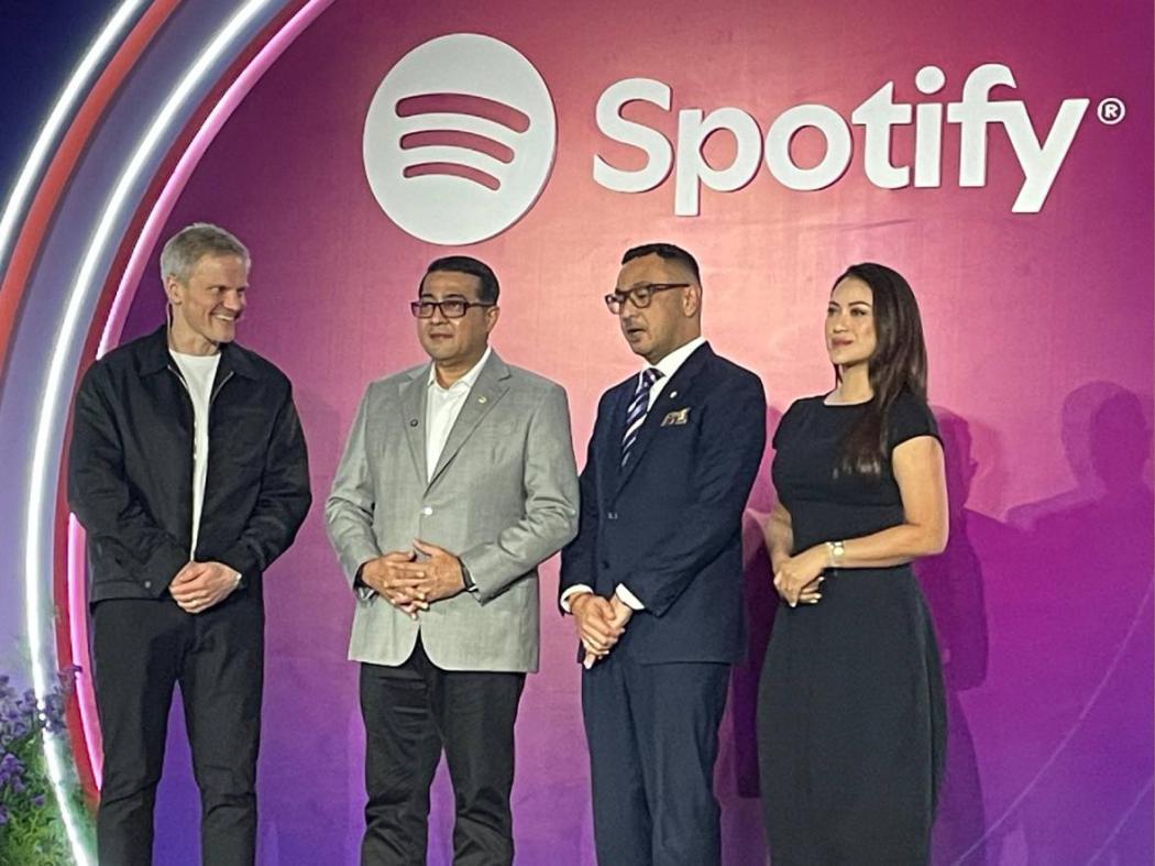 Musik Indonesia Makin Mendunia, Menteri Ekraf Sebut Platform Streaming Alasannya!