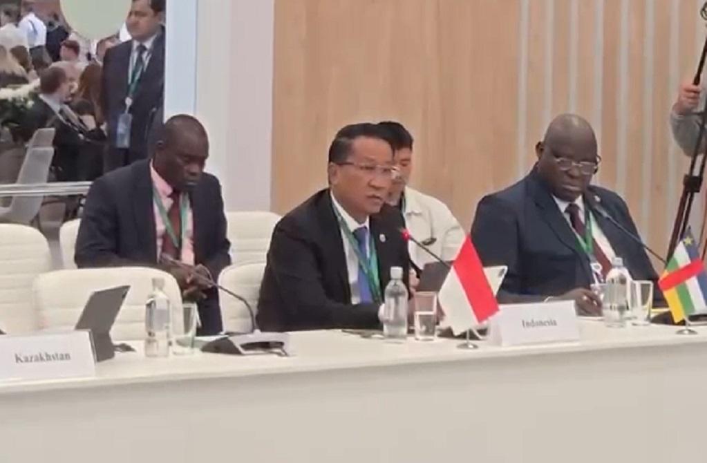 Menkum Supratman Paparkan Capaian Posbankum Desa di Forum Hukum Internasional Rusia