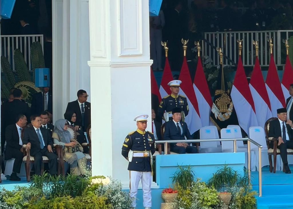 Momen Jokowi dan JK Kompak Hadiri Upacara HUT ke-80 Bhayangkara di Cikeas