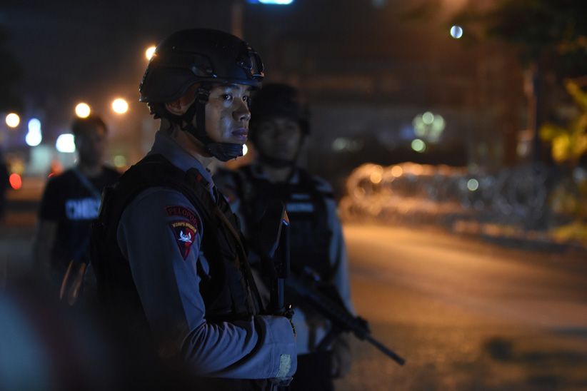 Waspadai Carok Massal, Pasukan Brimob Diturunkan Kawal Pilkades di Sumenep
