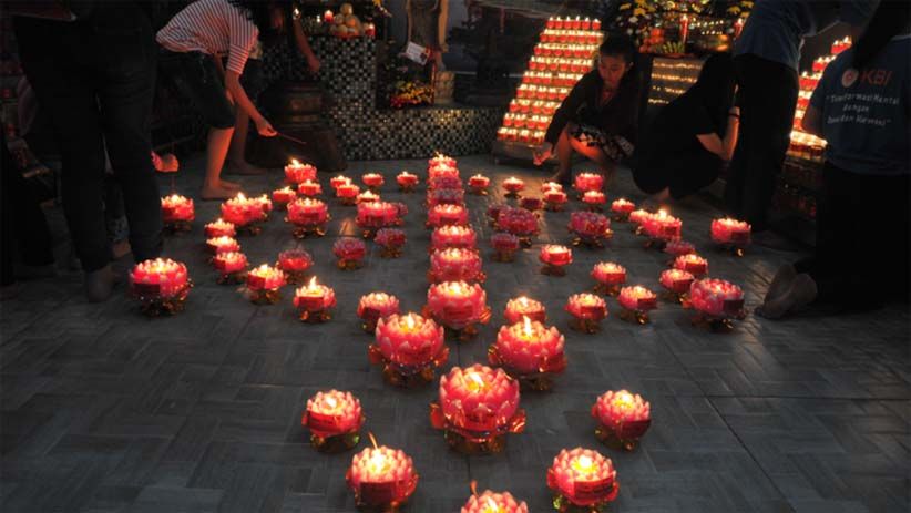 Atasi Corona, Kemenag Imbau Hari Raya Waisak Dirayakan di Rumah