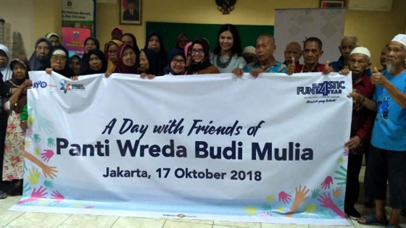 MNC Bank Serahkan Bantuan ke Panti Sosial Tresna Werdha Jakarta Timur 