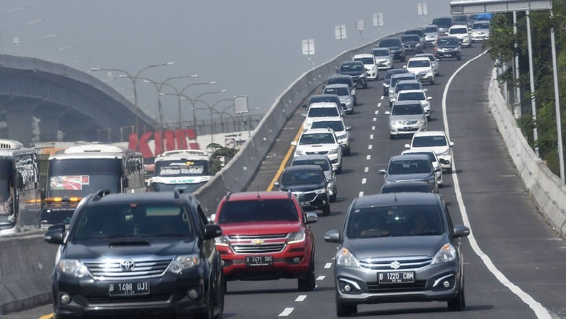 Tingkatkan Keamanan Tol Layang Jakarta-Cikampek, Jasa Marga Bangun Tangga Darurat