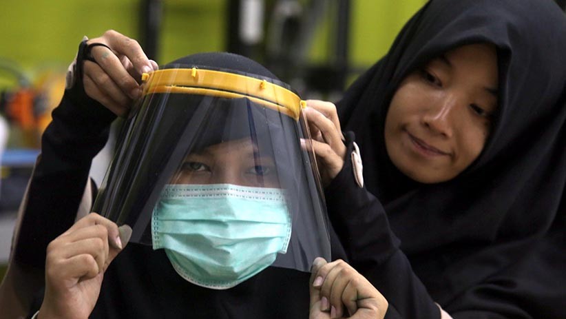 Corona Mewabah, Nadiem Minta Dana BOS Digunakan Beli Disinfektan dan Masker