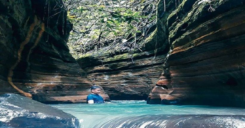 Curug Putri Pandeglang Air Terjun Unik Kembaran dengan Green Canyon