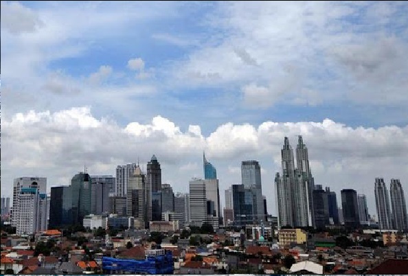 Prakiraan Cuaca Hari Ini Sebagian Besar Wilayah Jakarta Berawan