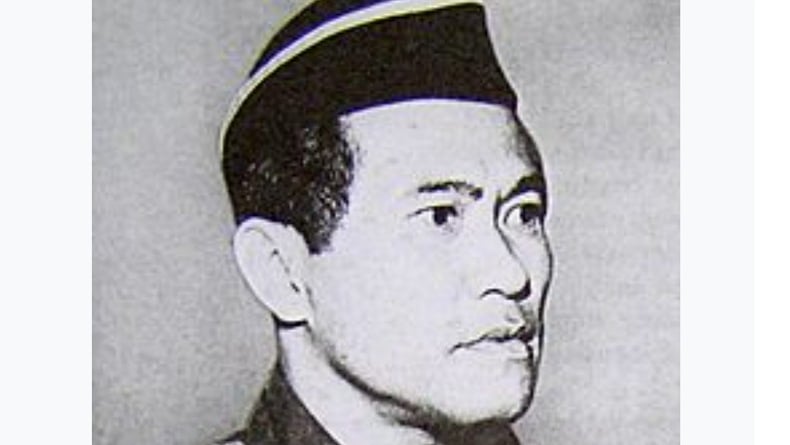 Xotin eriga guruhli jinsiy aloqa qilishni taklif qildi. XXX fotosuratlar sutyenli