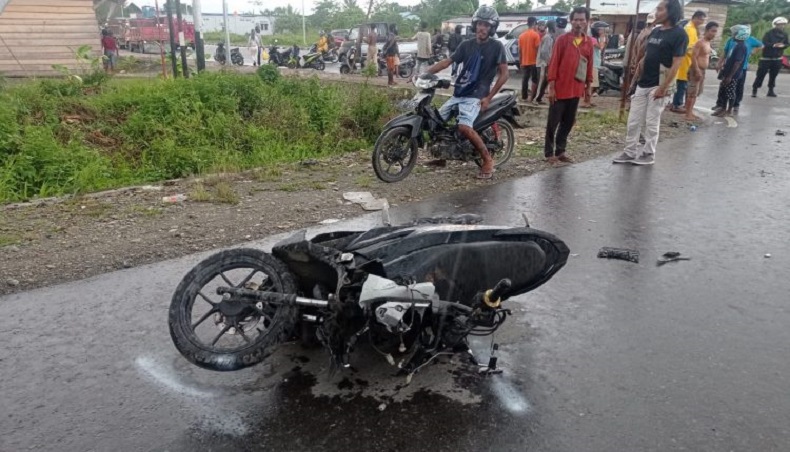 Tabrak Truk saat Berboncengan Motor, 2 Pelajar SMP di Mimika Tewas - Bagian  1