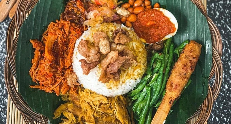 Ganjar Pranowo di Bali, Ini 3 Rekomendasi Rumah Makan Nasi Campur ala Pulau  Dewata
