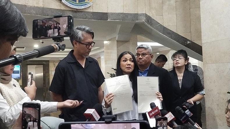 2 Sertifikat Tanah Kembali, Nirina Zubir Ajak Korban Lawan Mafia Tanah