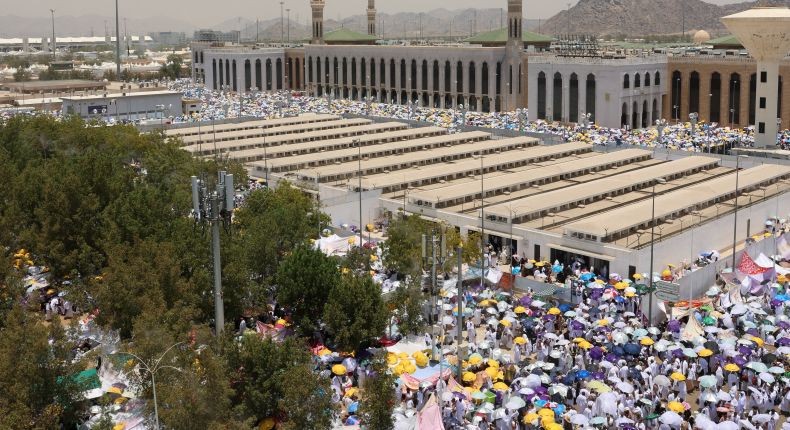 Khutbah Arafah Disiarkan Langsung dari Saudi ke Seluruh Dunia, Diterjemahkan ke 35 Bahasa Khutbah Arafah Disiarkan Langsung dari Saudi ke Seluruh Dunia, Diterjemahkan ke 35 Bahasa