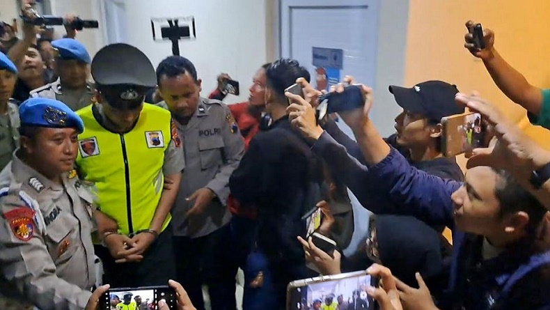 Sumpah Serapah Ayah Gamma kala Bertemu Aipda Robig Tersangka Penembakan  Siswa SMK - Bagian 1