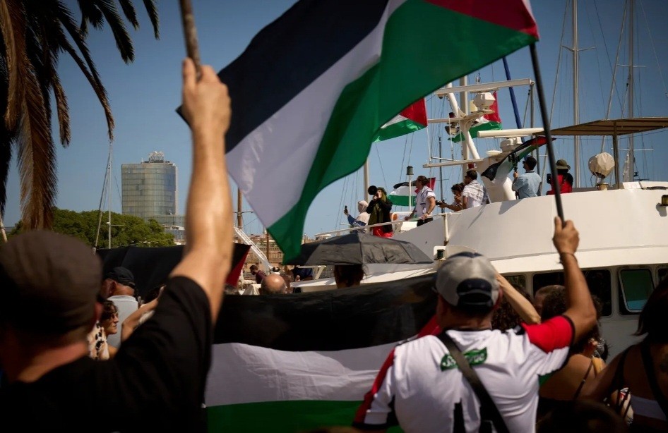 RI Kutuk Tindakan Israel yang Tangkap 9 WNI Relawan Global Sumud Flotilla! RI Kutuk Tindakan Israel yang Tangkap 9 WNI Relawan Global Sumud Flotilla!