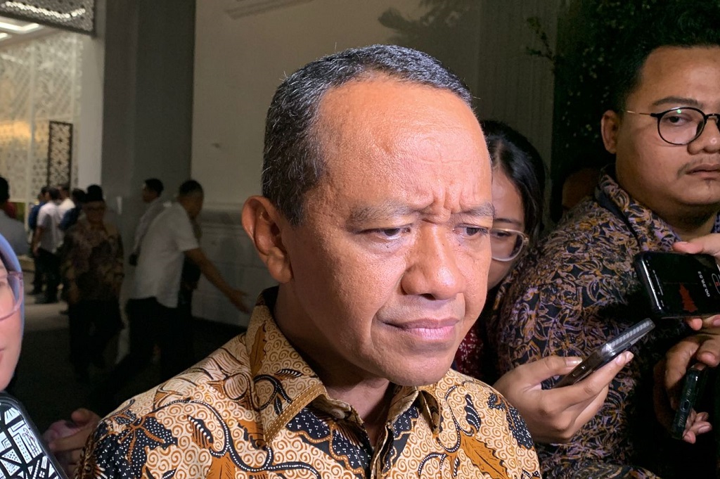 Bahlil Pamer Lifting Migas Tembus Target APBN usai 17 Tahun Bahlil Pamer Lifting Migas Tembus Target APBN usai 17 Tahun