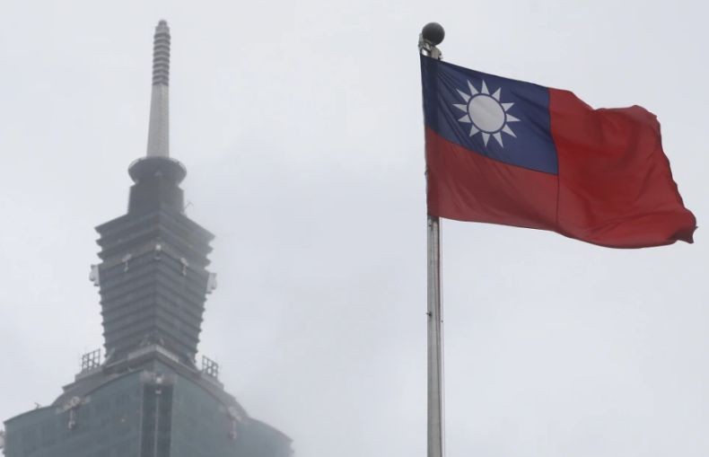 Latihan Hadapi Mesin Rusak, Pesawat Militer Taiwan malah Jatuh Tewaskan 2 Pilot Latihan Hadapi Mesin Rusak, Pesawat Militer Taiwan malah Jatuh Tewaskan 2 Pilot