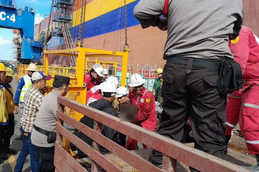 7 Fakta Kapal Tanker MT Federal II Meledak Tewaskan 10 Orang di Batam 7 Fakta Kapal Tanker MT Federal II Meledak Tewaskan 10 Orang di Batam