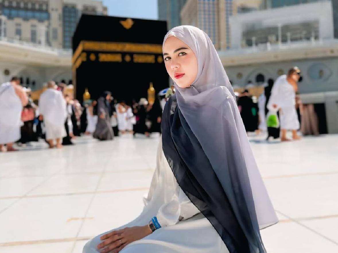 Profil Ratu Rizky Nabila, Istri Kedua Pesulap Merah yang Viral di Medsos Profil Ratu Rizky Nabila, Istri Kedua Pesulap Merah yang Viral di Medsos