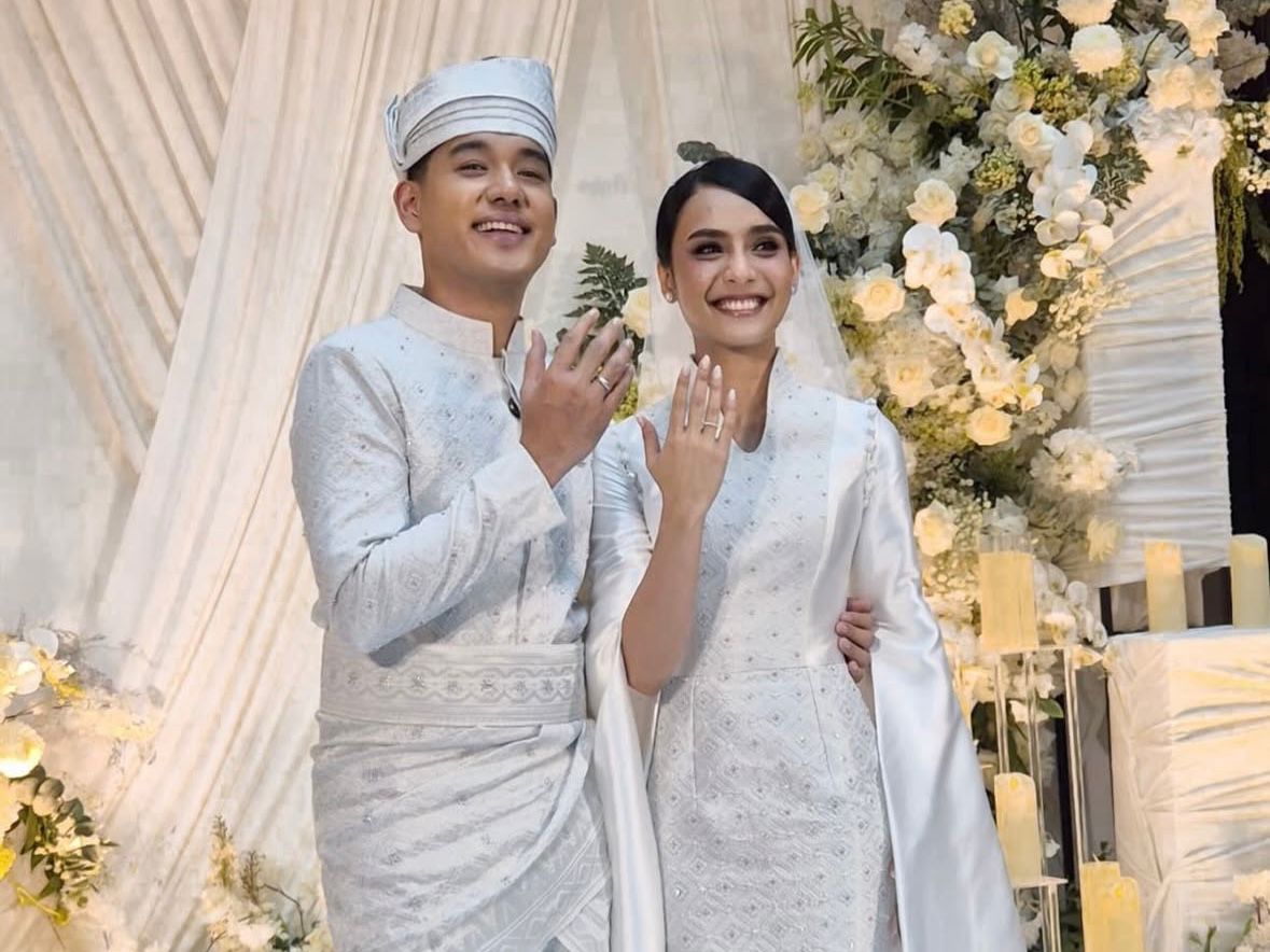 Selamat! Penyanyi Jaz Resmi Menikah dengan Wavi Zihan Selamat! Penyanyi Jaz Resmi Menikah dengan Wavi Zihan