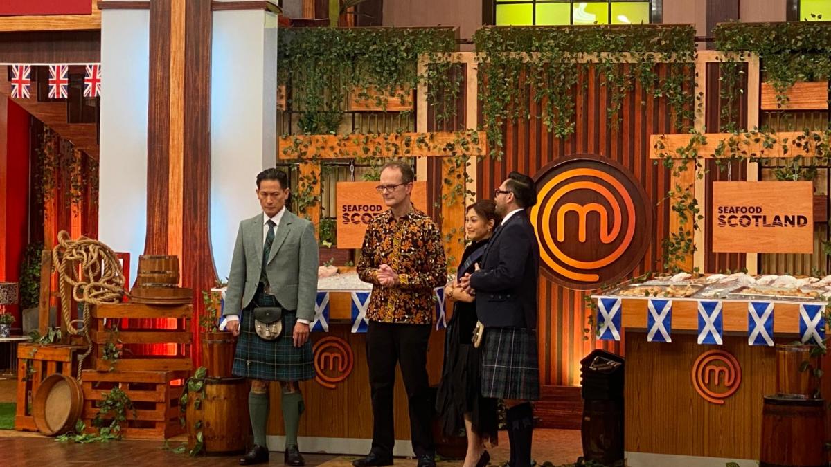 Dubes Inggris Perkenalkan Diplomasi Sambal di MasterChef Indonesia Dubes Inggris Perkenalkan Diplomasi Sambal di MasterChef Indonesia