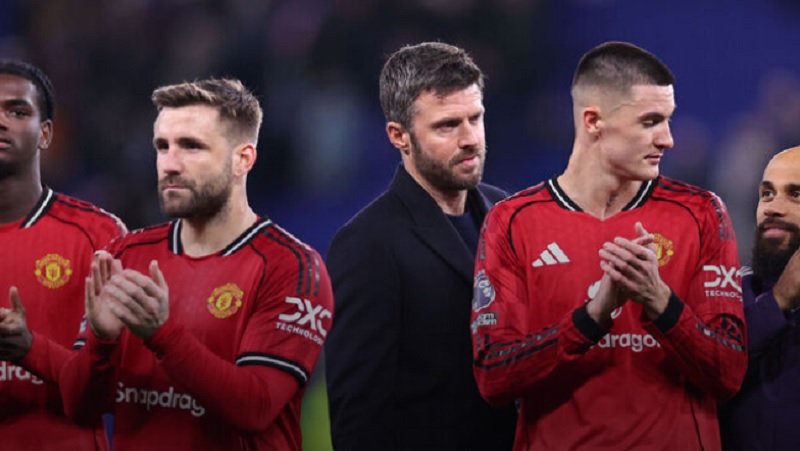 Carrick Buang Striker! MU Tawarkan Pemain ke Juventus dan AS Roma Carrick Buang Striker! MU Tawarkan Pemain ke Juventus dan AS Roma