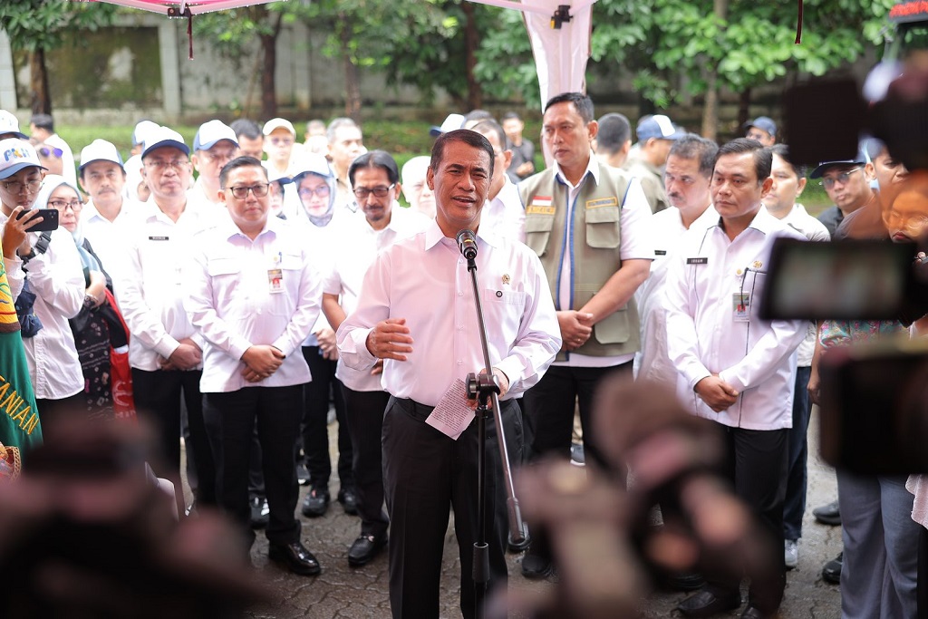 Stok Beras Nasional Tembus 4,6 Juta Ton, Amran: Aman sampai 11 Bulan ke Depan