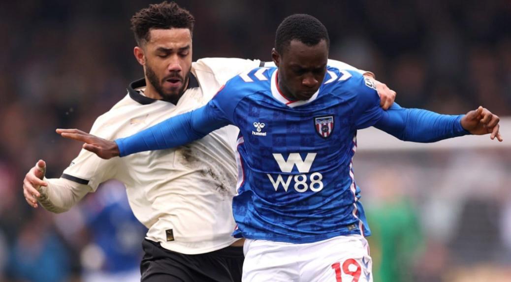 Tragis! Sunderland Kuasai Pertandingan tapi Disingkirkan Port Vale di Piala FA, Lapangan Jadi Biang Keladi Tragis! Sunderland Kuasai Pertandingan tapi Disingkirkan Port Vale di Piala FA, Lapangan Jadi Biang Keladi