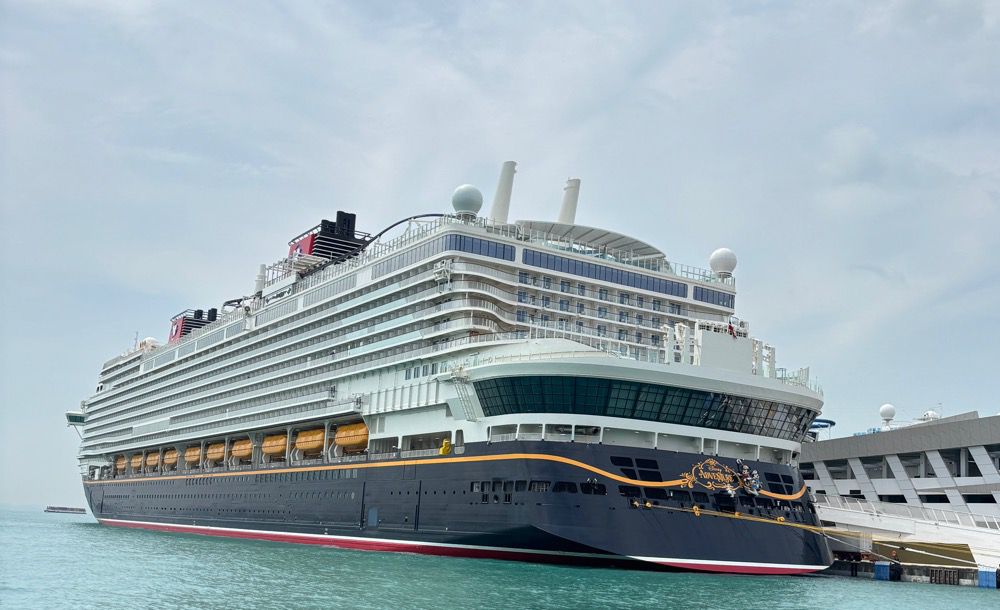Ide Libur Lebaran, Jelajahi Disneyland di Atas Laut Lewat Kapal Pesiar Disney Adventure Ide Libur Lebaran, Jelajahi Disneyland di Atas Laut Lewat Kapal Pesiar Disney Adventure