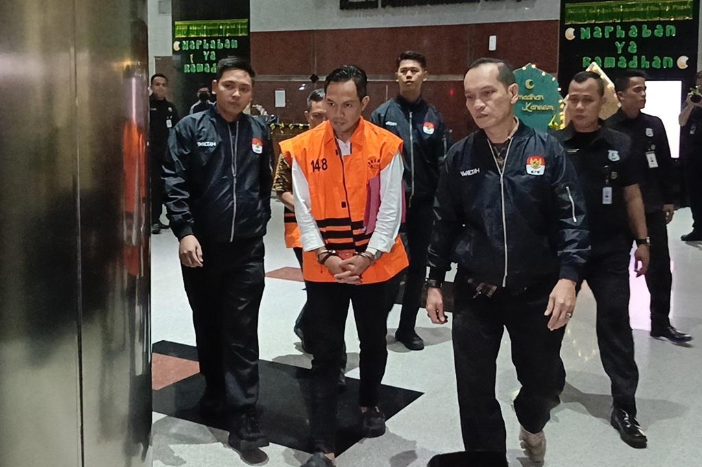 KPK Panggil 6 Kadis Pemkab Cilacap terkait Kasus Pemerasan Bupati Syamsul Aulia Rachman KPK Panggil 6 Kadis Pemkab Cilacap terkait Kasus Pemerasan Bupati Syamsul Aulia Rachman