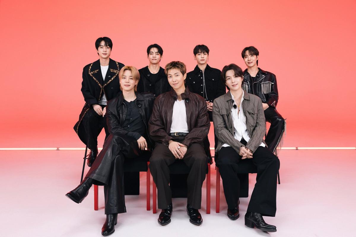 Fix! Konser BTS Digelar di GBK, Segini Harganya Fix! Konser BTS Digelar di GBK, Segini Harganya