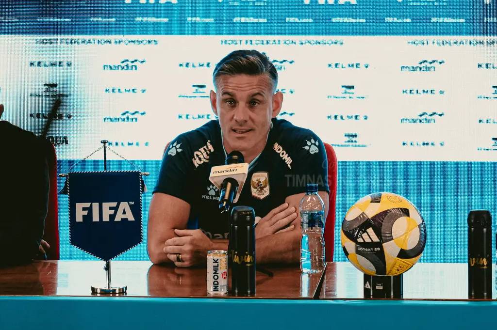 Jelang FIFA Matchday, John Herdman Blusukan ke Laga Super League Cari Amunisi Timnas Indonesia