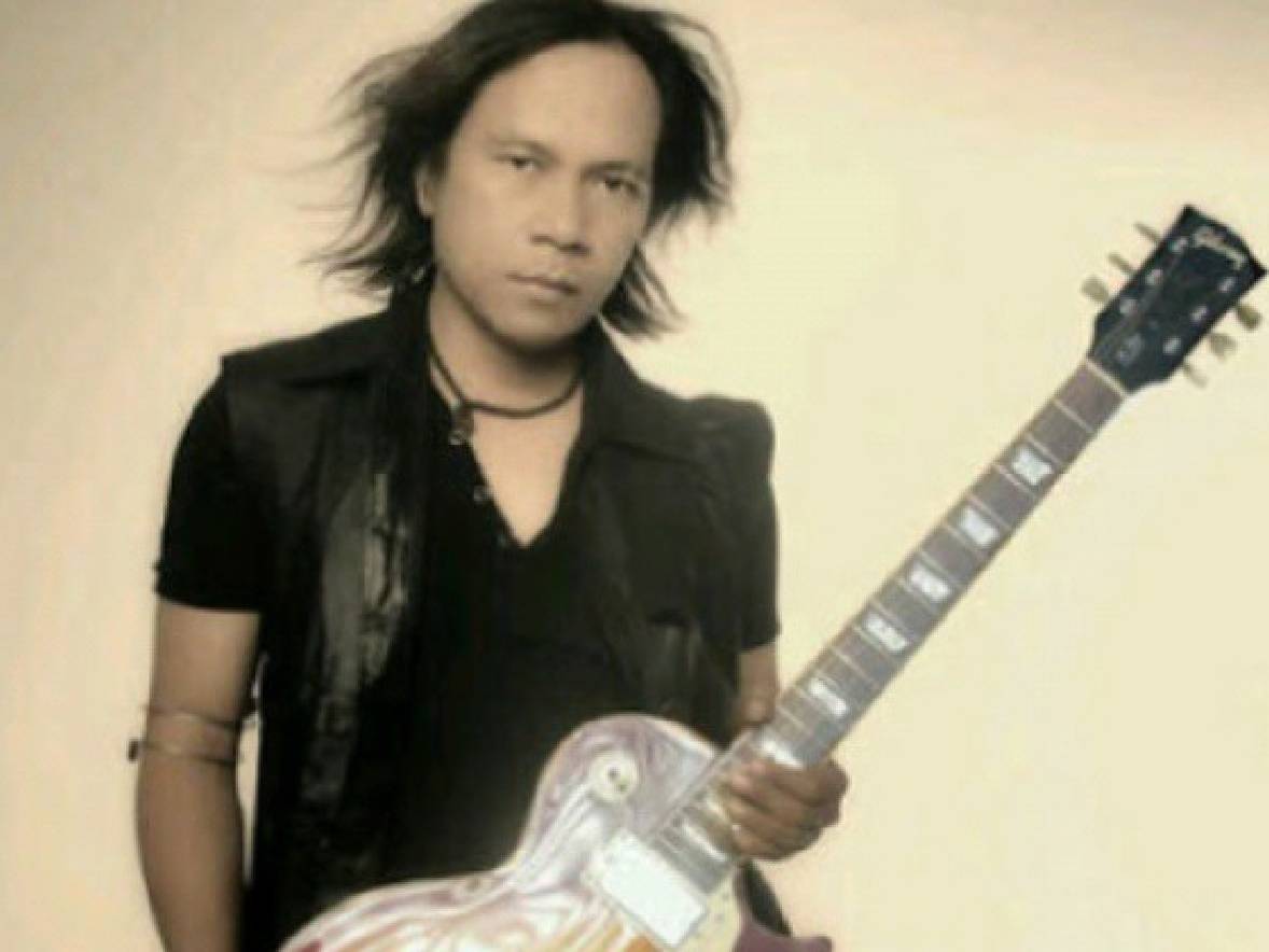 Kabar Duka, Ndhank Surahman Mantan Gitaris Stinky Meninggal Dunia Kabar Duka, Ndhank Surahman Mantan Gitaris Stinky Meninggal Dunia