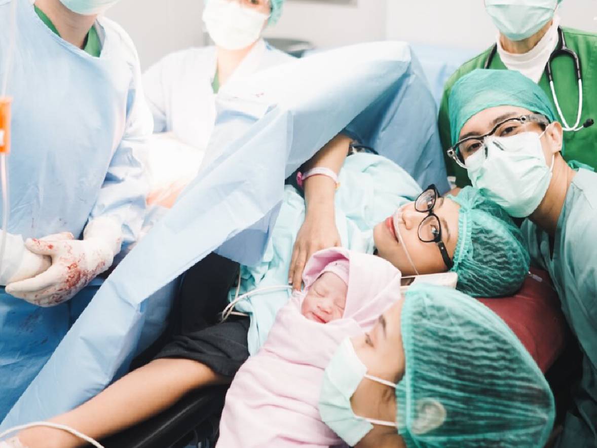 Selamat! Anak Pertama Sangun Ragahdo Lahir Sehat, Namanya Galené Aglaia Hime Ragahdo Selamat! Anak Pertama Sangun Ragahdo Lahir Sehat, Namanya Galené Aglaia Hime Ragahdo