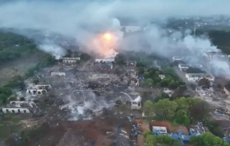 Ledakan Dahsyat Pabrik Petasan di China, Korban Tewas Jadi 37 Orang Ledakan Dahsyat Pabrik Petasan di China, Korban Tewas Jadi 37 Orang