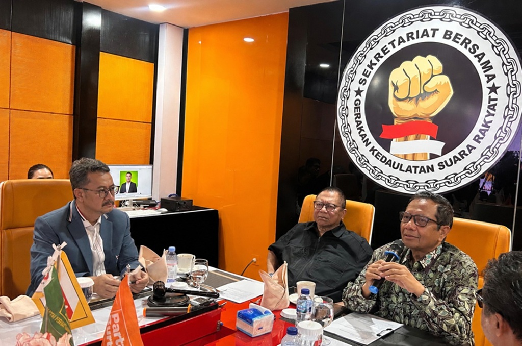 Perindo Desak Revisi UU Pemilu, PT Tinggi Dinilai Hanguskan Jutaan Suara Rakyat Perindo Desak Revisi UU Pemilu, PT Tinggi Dinilai Hanguskan Jutaan Suara Rakyat
