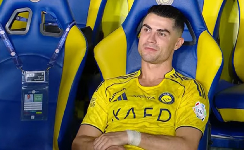 Viral Cristiano Ronaldo Lemas Tak Berdaya saat Al Nassr Gagal Kunci Juara Viral Cristiano Ronaldo Lemas Tak Berdaya saat Al Nassr Gagal Kunci Juara