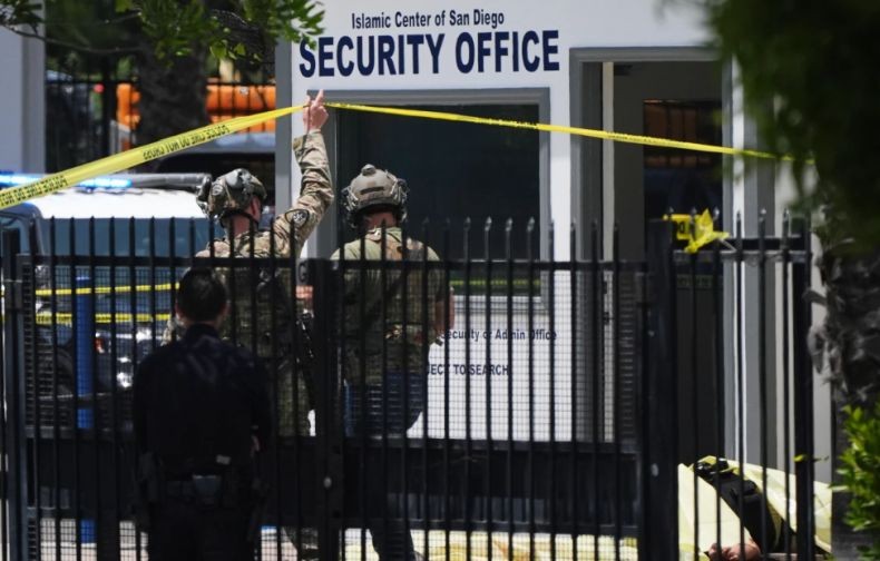 Penembakan di Masjid Islamic Center San Diego AS, 3 Orang Tewas Penembakan di Masjid Islamic Center San Diego AS, 3 Orang Tewas