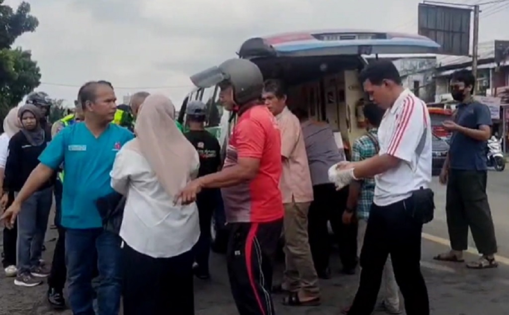 Kecelakaan di Jambi, Wanita Pegawai PPPK Tewas Terlindas Truk Tangki Kecelakaan di Jambi, Wanita Pegawai PPPK Tewas Terlindas Truk Tangki