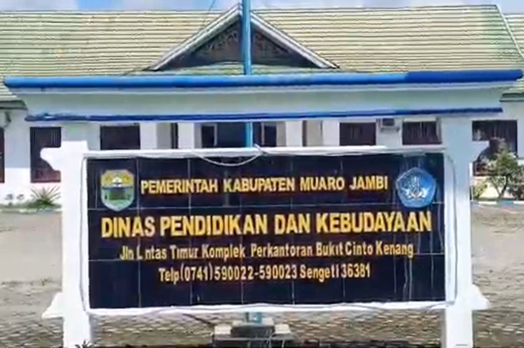 Terungkap! Ini Alasan Belasan Kepsek di Muaro Jambi Mundur usai 2 Hari Dilantik Terungkap! Ini Alasan Belasan Kepsek di Muaro Jambi Mundur usai 2 Hari Dilantik
