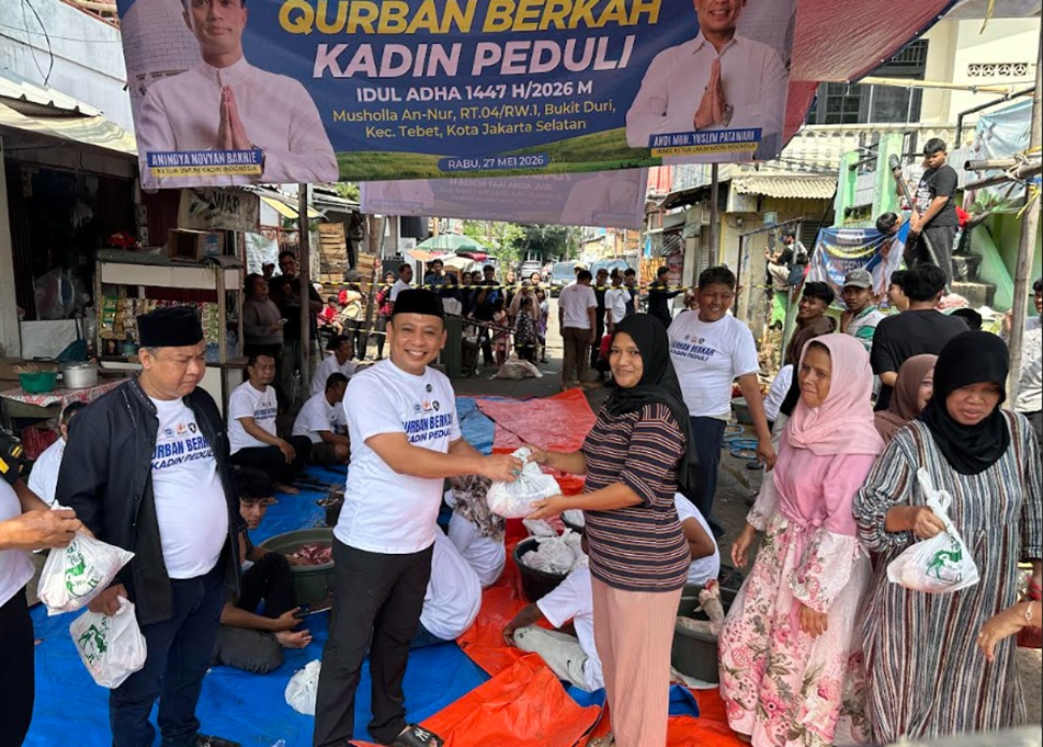 AYP Serahkan Sapi Kurban ke Musala An-Nur Bukit Duri, Daging Langsung Disalurkan ke Warga