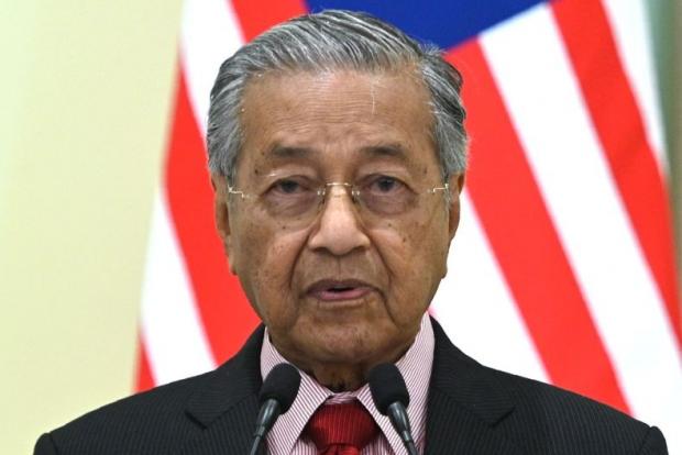 Hakim Yang Vonis Najib Razak Dikaitkan Dengan Ayahnya Anak Anak Mahathir Meradang