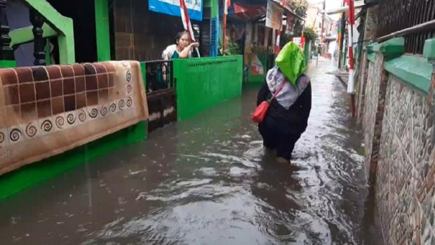 Hujan Deras Sejumlah Kawasan Jakarta Kembali Banjir