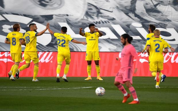 tes 2: 18+ Real Madrid, Cádiz Pictures