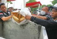 Polres Jakarta Barat Musnahkan 1,3 Ton Ganja