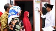 Kunker ke Jabar, Jokowi Tinjau Pemasangan Listrik Gratis di Rumah Warga