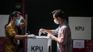 Begini Gaya Calon Wali Kota Solo Gibran Rakabuming Nyoblos di TPS 22 Manahan
